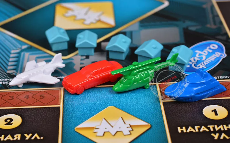 Monopoly: Ultimate Banking (2016) meeples 1
