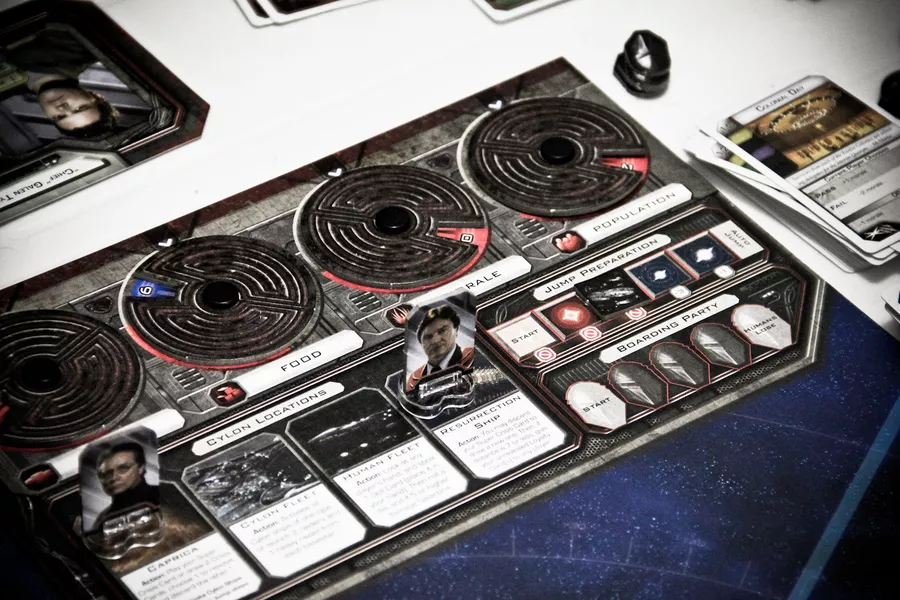 Battlestar Galactica: The Board Game (2008) resources | Source: Board Game Geek