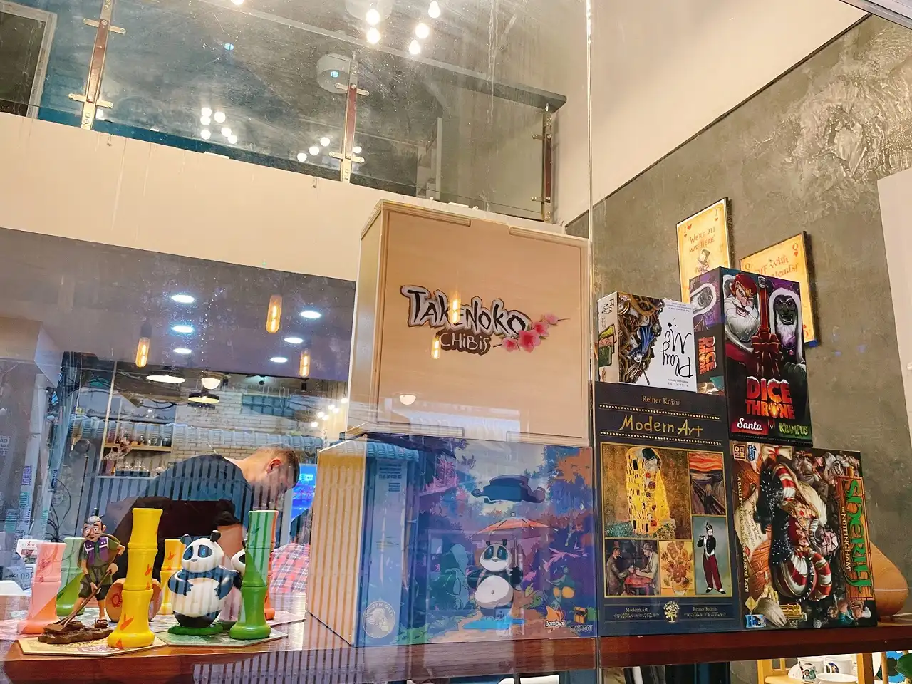 Wonderland Board Games & Drinks games
