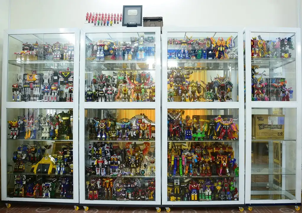 Tokusatsu figure collection of Blitz Coffee