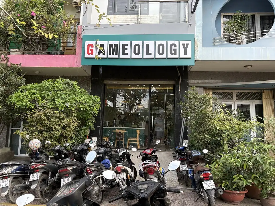 The front of Gameology Hub board game café shop