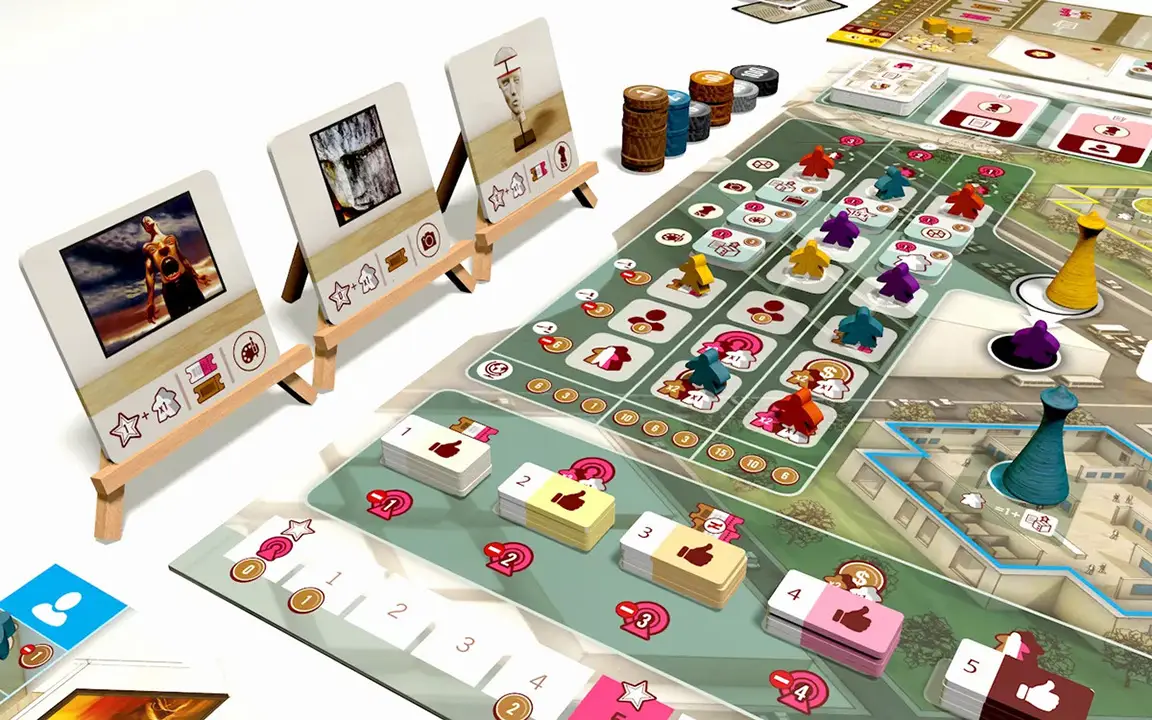The Gallerist board game easels | Source: Vital Lacerda uploaded on Board Game Geek
