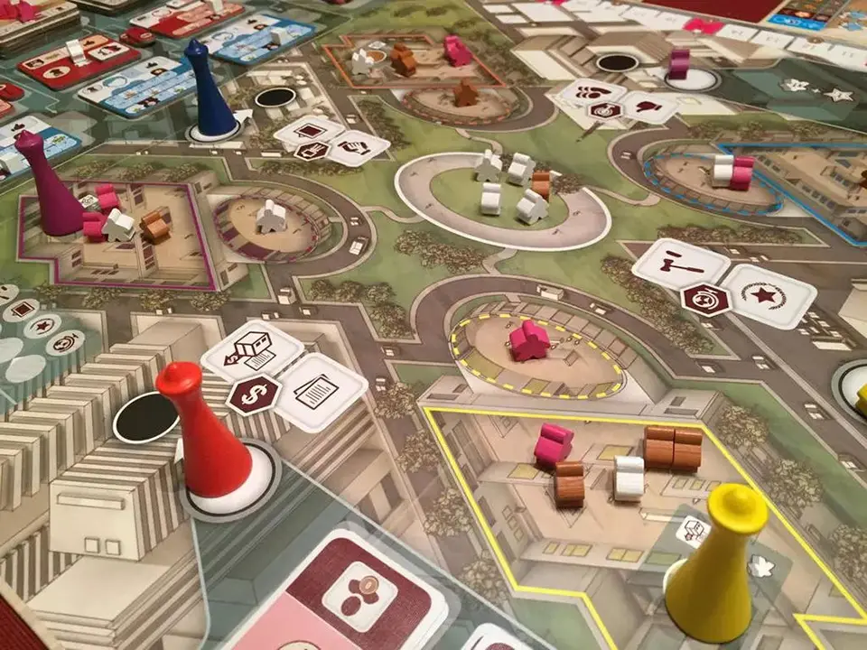 The main board of the game | Source: Vital Lacerda uploaded on Board Game Geek