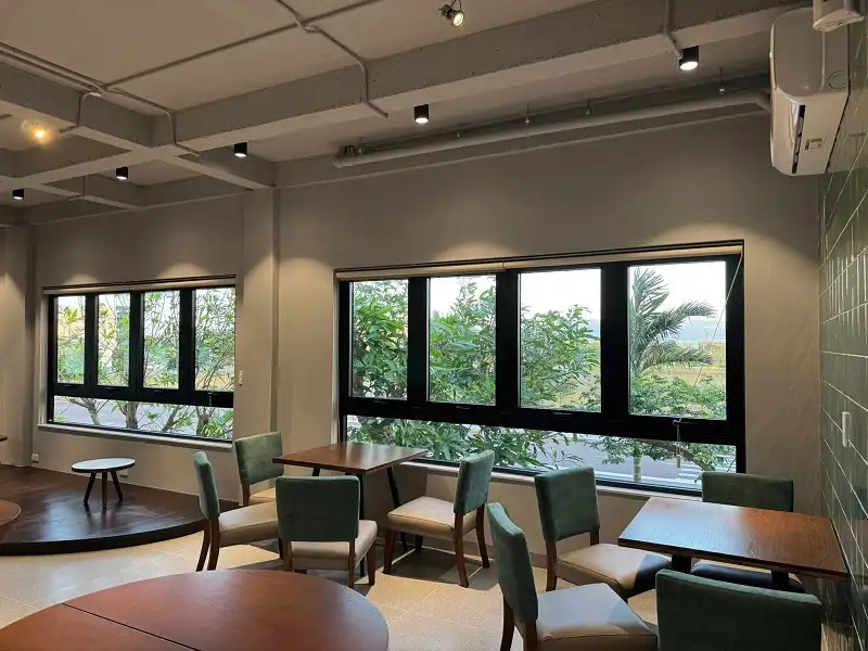 Space in the 2nd floor